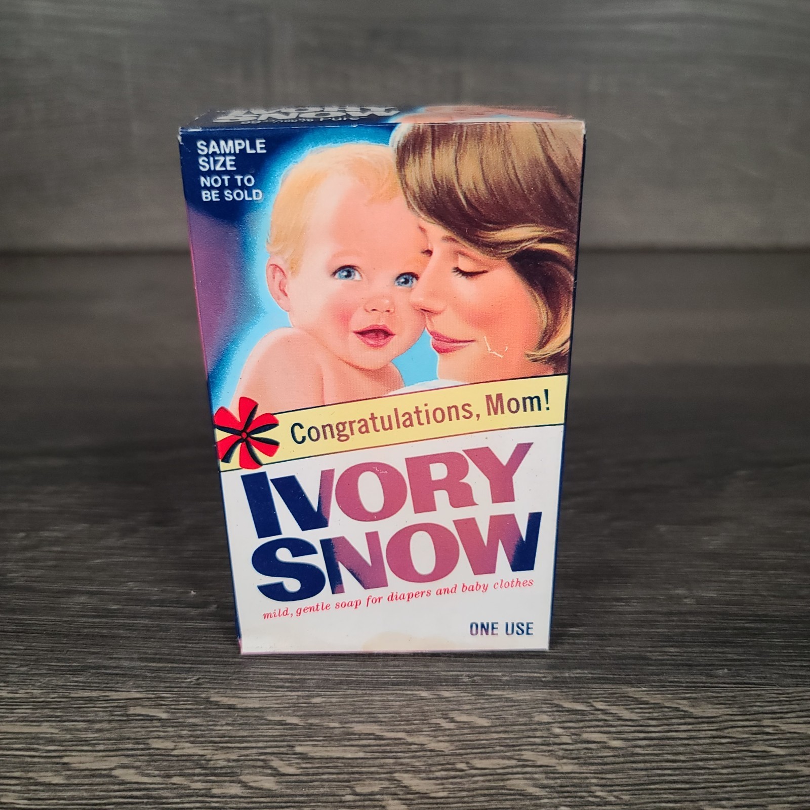 Vintage Ivory Snow Laundry Detergent Soap One Use Sample Size USA Gentle Soap