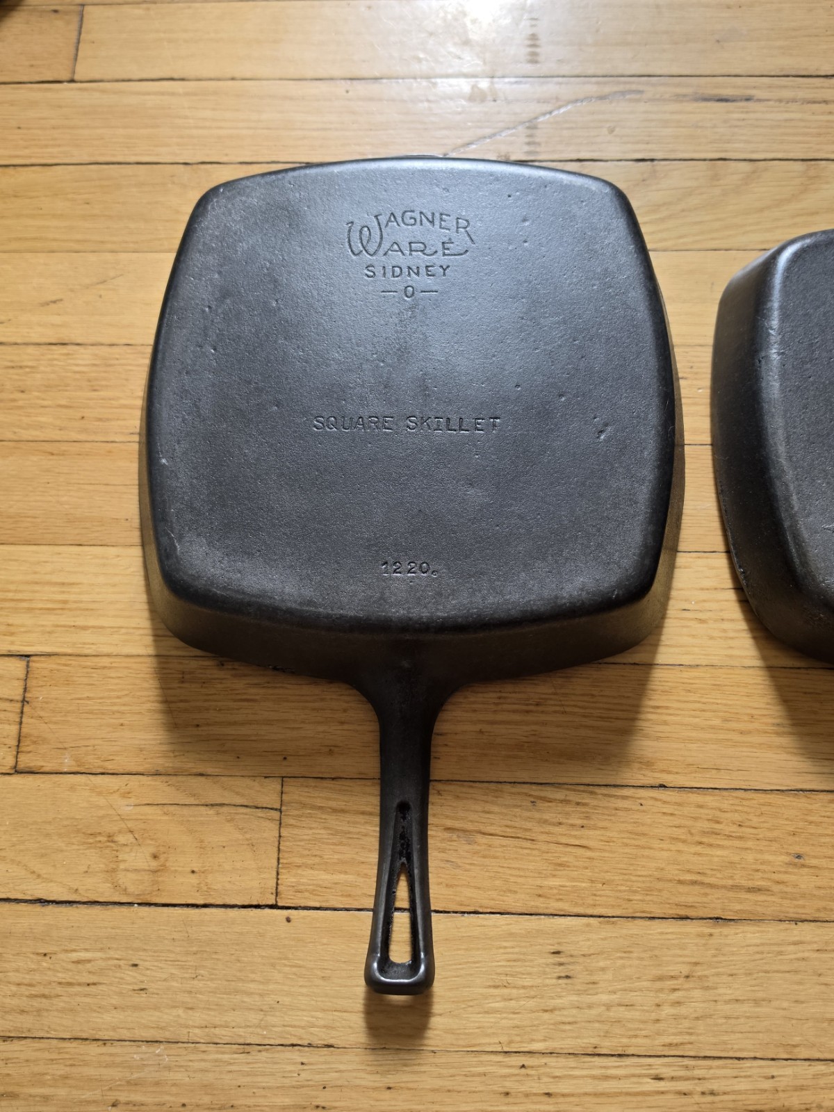 Wagner Thumbprint Handle Square Skillets 1218 & 1220 Cast Iron