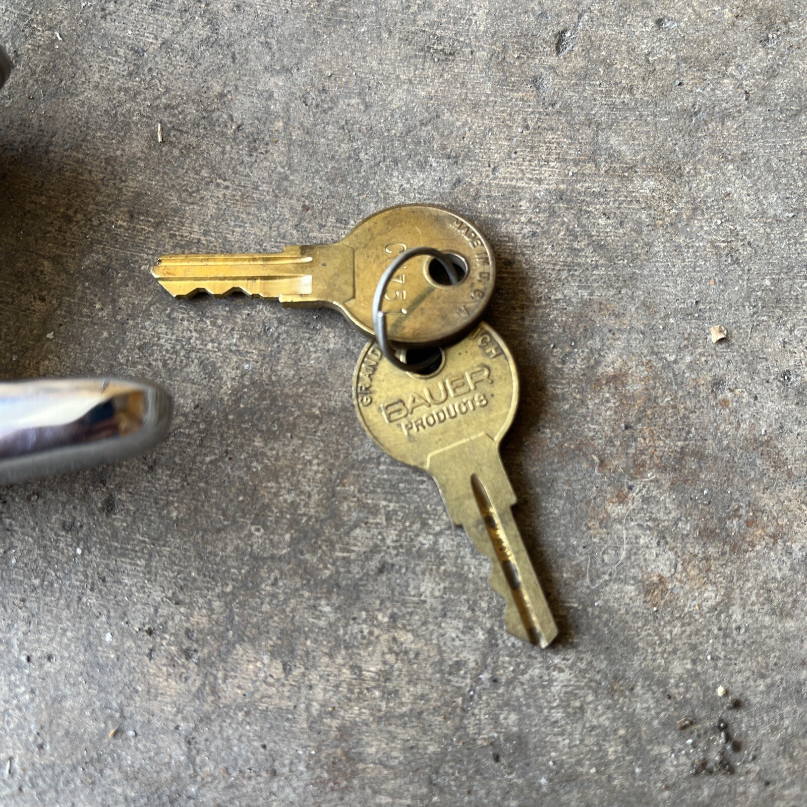 Bauer CH751 Replacement Keys for T-Handles, Camper With T Handle Included