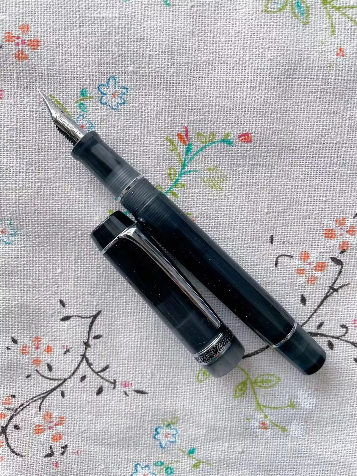 Kaigelu 316 Acrylic Fountain Pen Polish Nib Blue Brown Marble Pattern Ink Gift