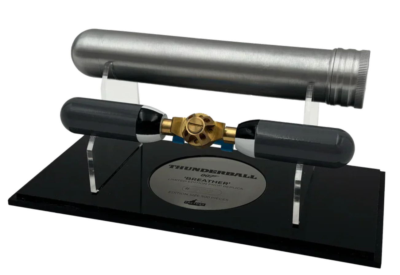 Factory Entertainment James Bond Thunderball Breather 1:1 Prop Replica #/520