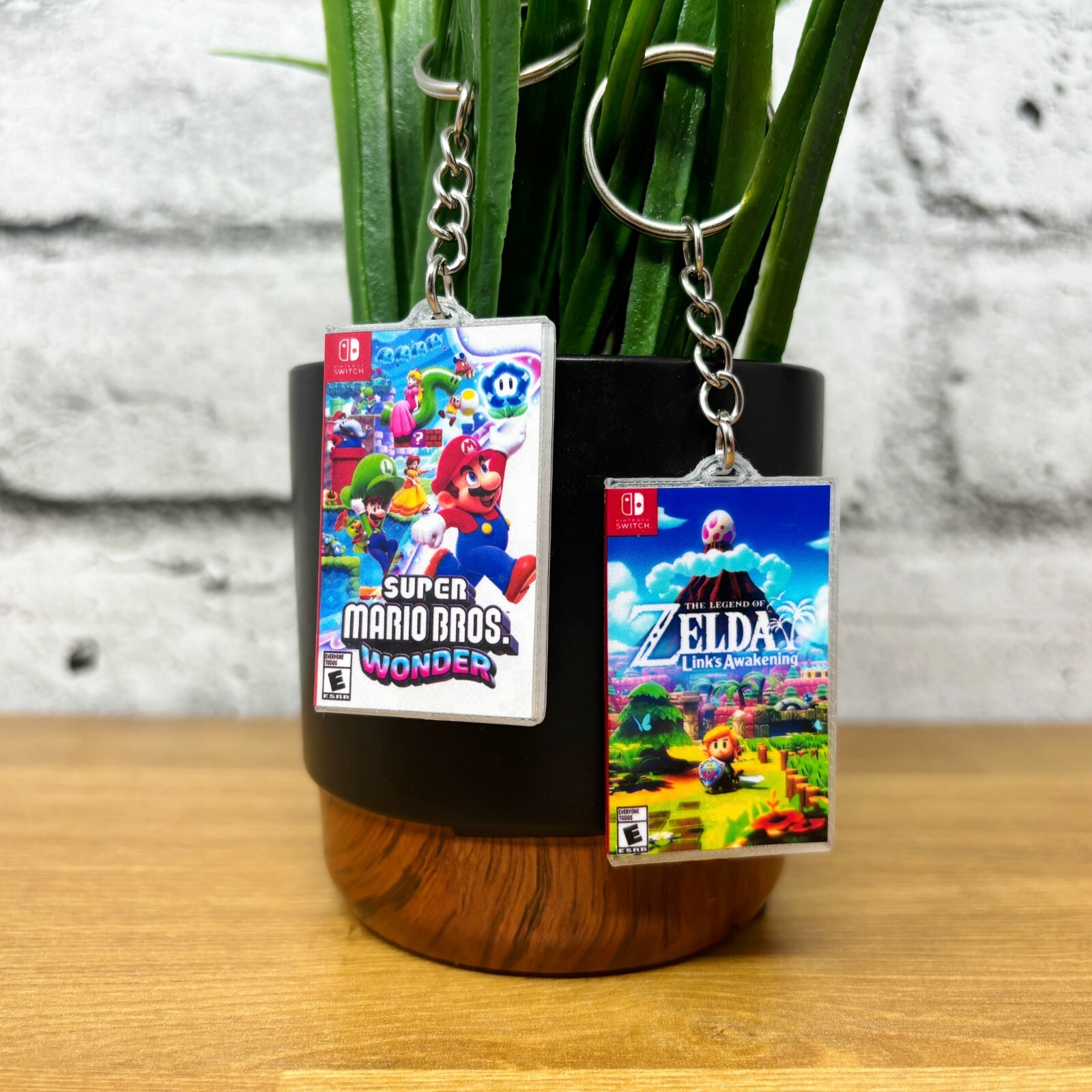 Mini Switch Game Case Keychains, Miniature Nintendo Switch, 3D Mario Gamer Gift