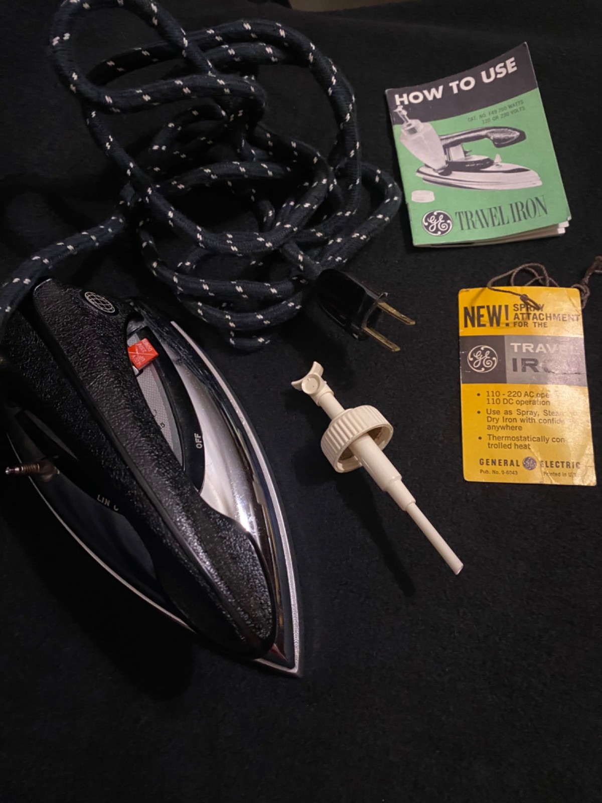 Vintage General Electric Plug In Electric Travel Iron 700 Watts & 120-230 Volts