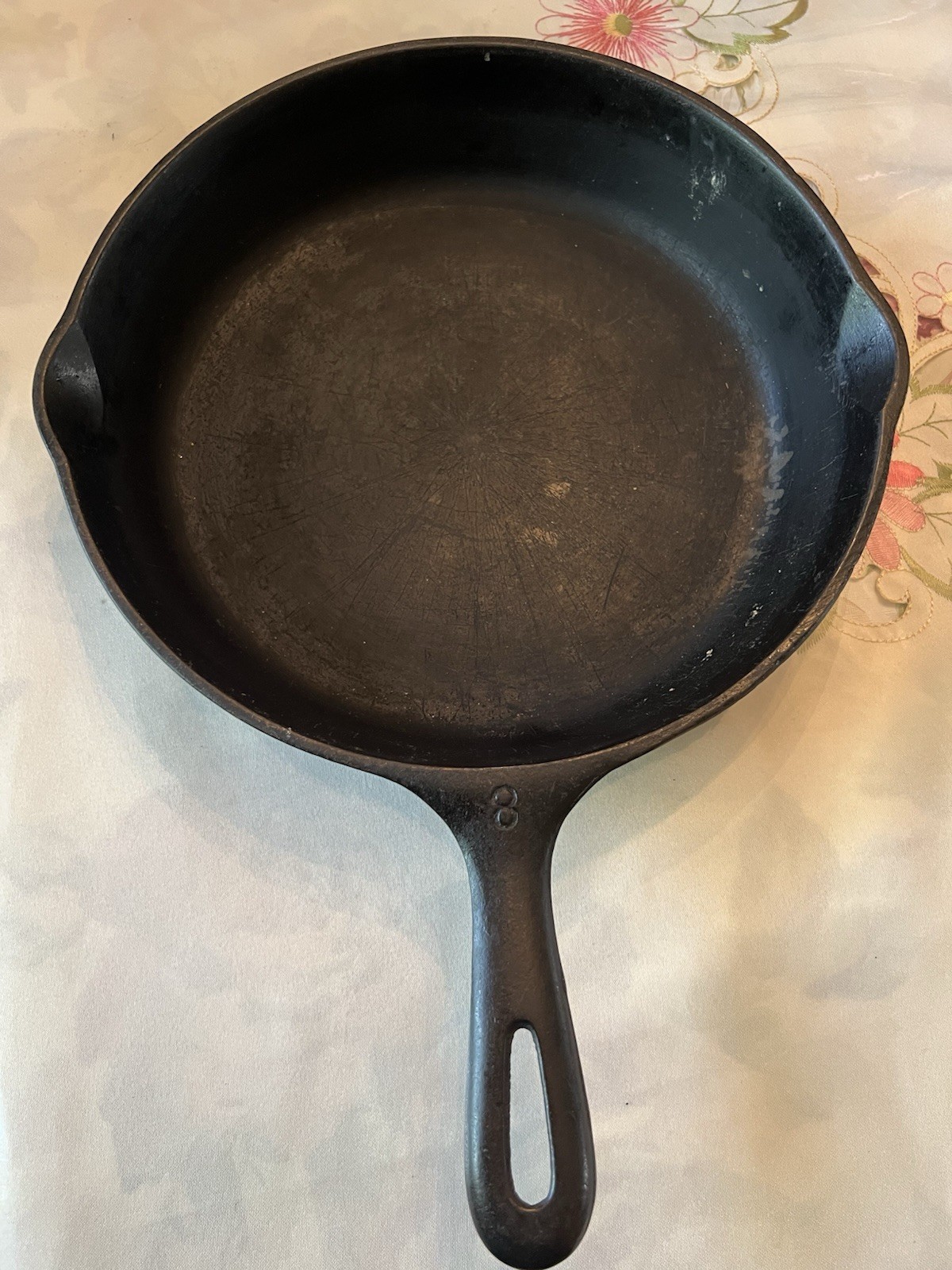 Cast Iron Skillet 10-1/2 Inch Vintage Frying Pan Made In The USA