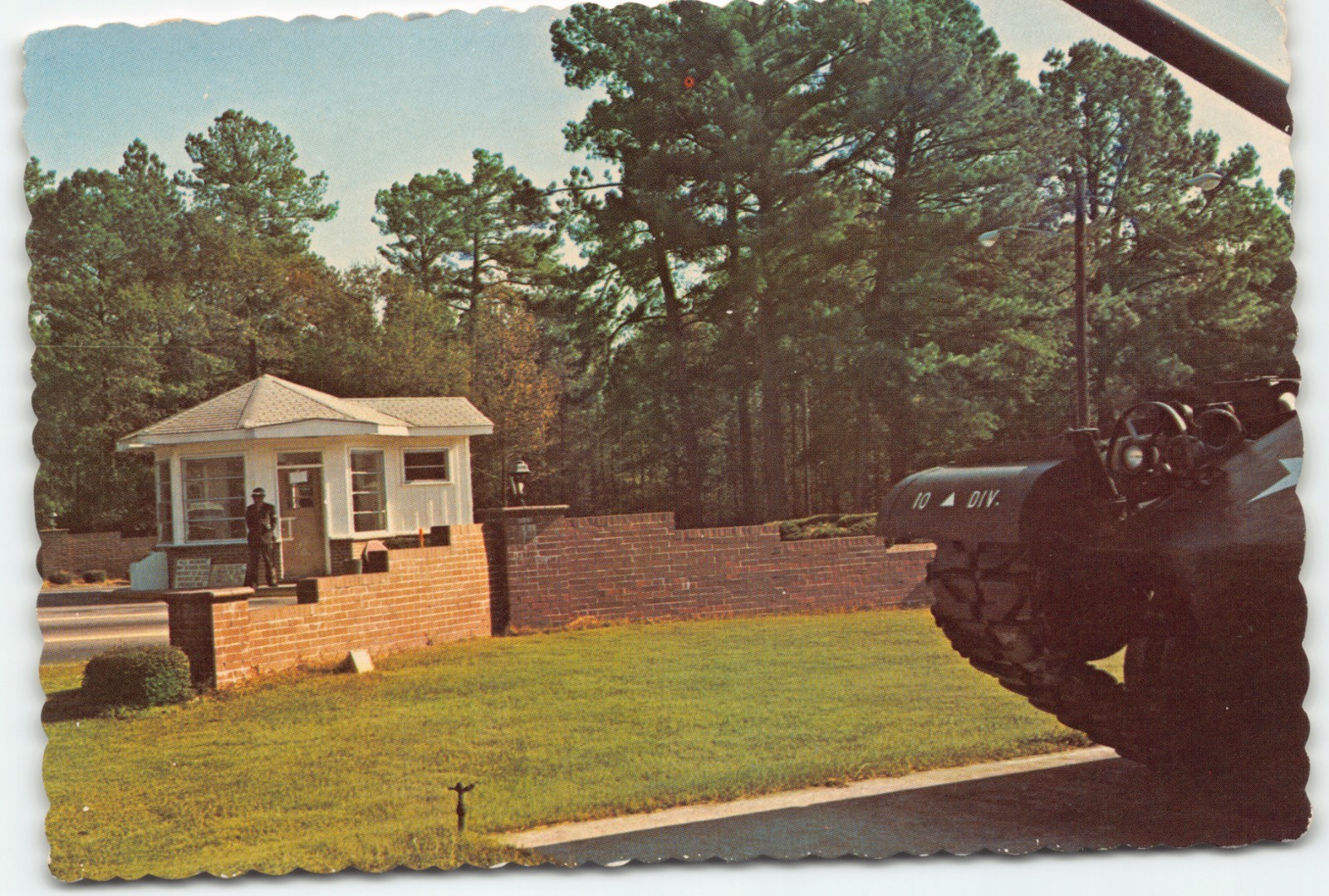 GA~GEORGIA~AUGUSTA~FORT GORDON~ENTRANCE GUARDHOUSE~SIGNAL CORPS~CONTINENTAL