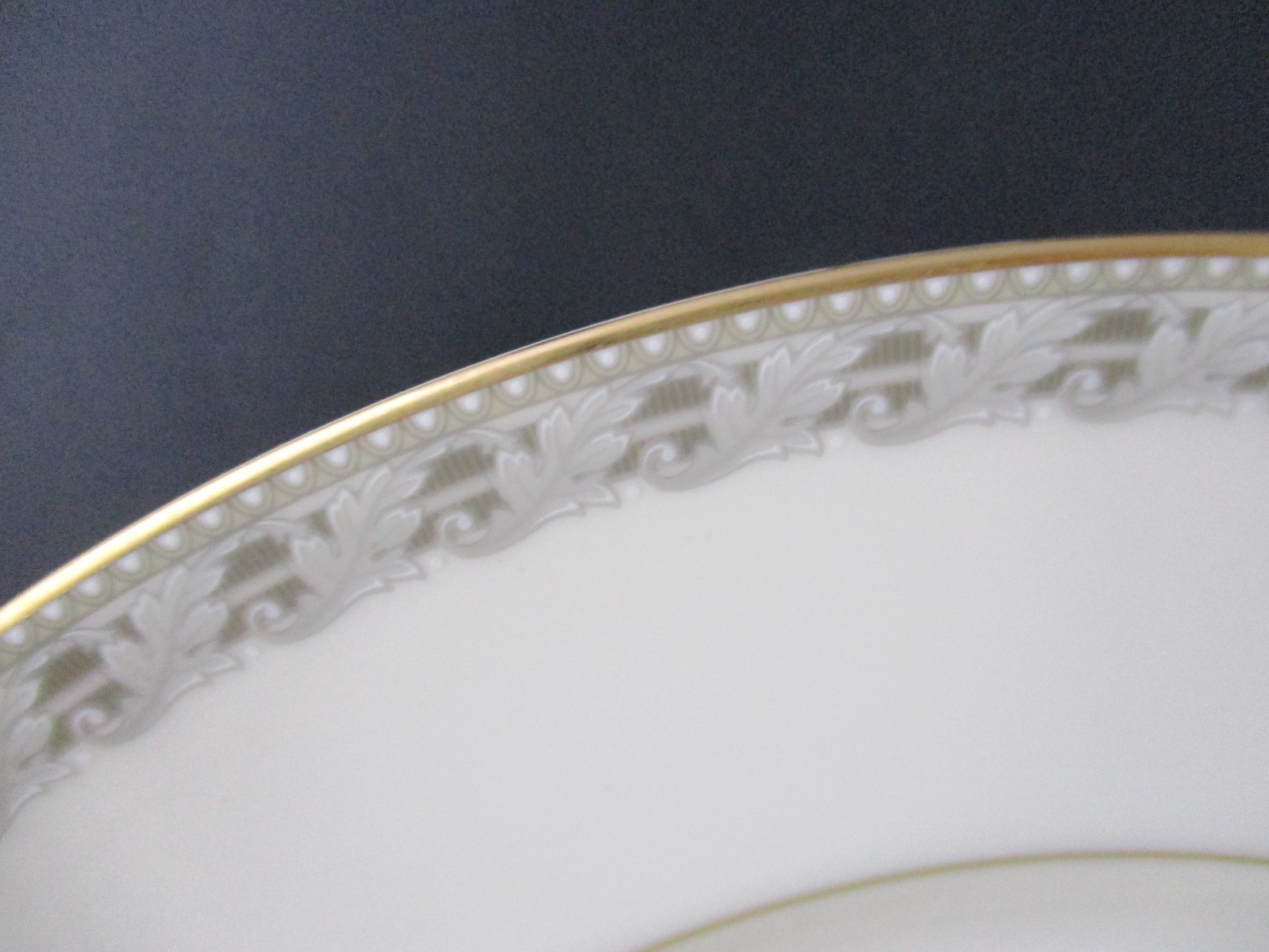 NORITAKE ASHFIELD DINNER PLATE 10 3/8″ -0303J