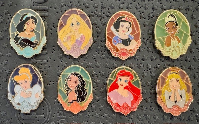 YOU CHOOSE – Loungefly Disney Princess Stained Glass Portrait Pin COMBINED SHIP