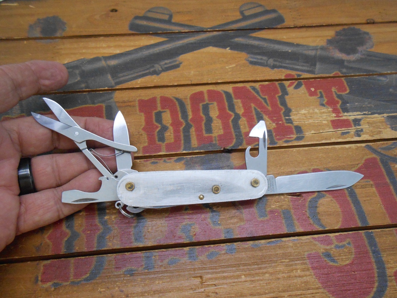 Victorinox Super Tinker Swiss Army Knife 91mm No Scales
