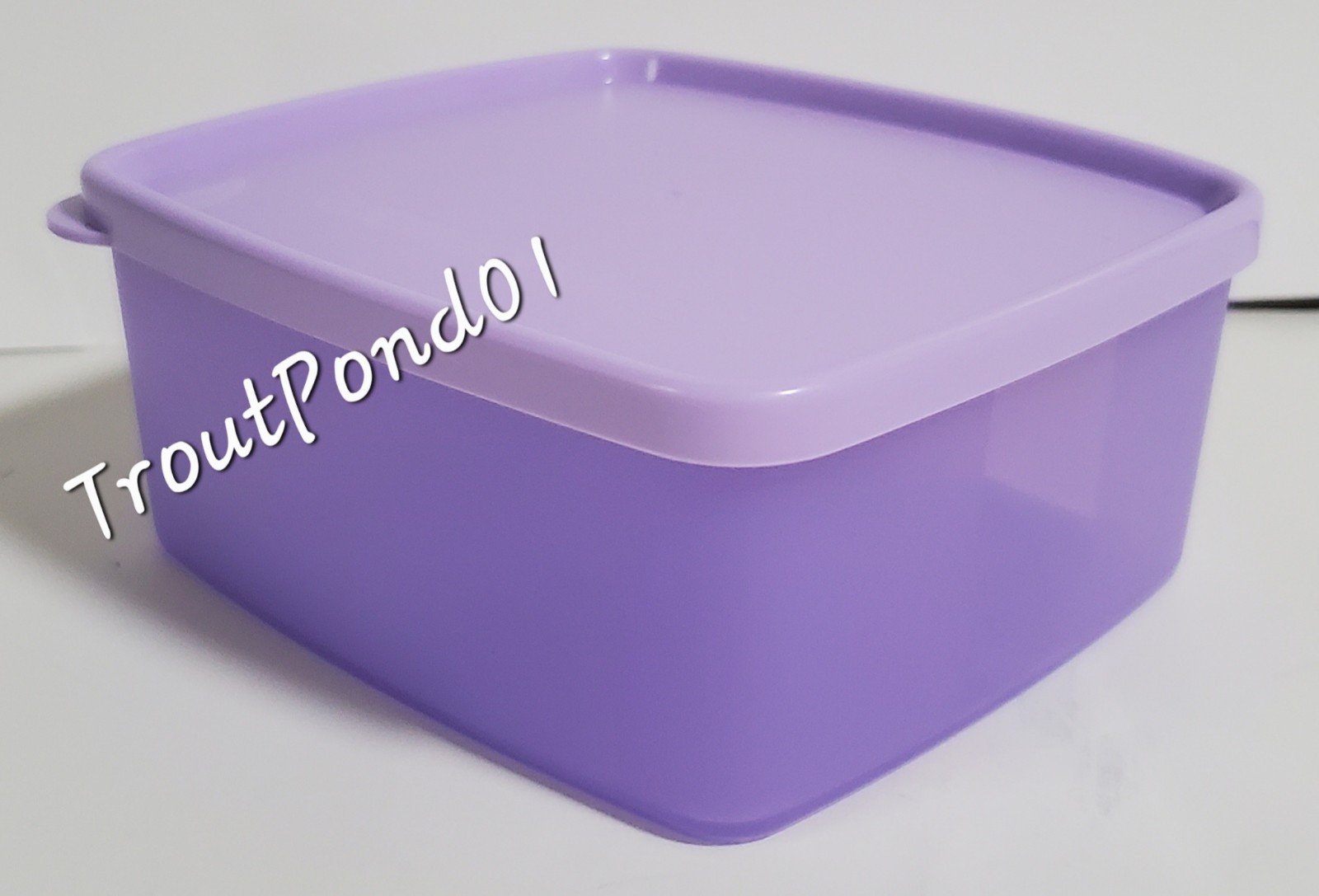 Tupperware Square Rounds 16 oz Freezer Containers Lilac Purple Set 2 Freeze It