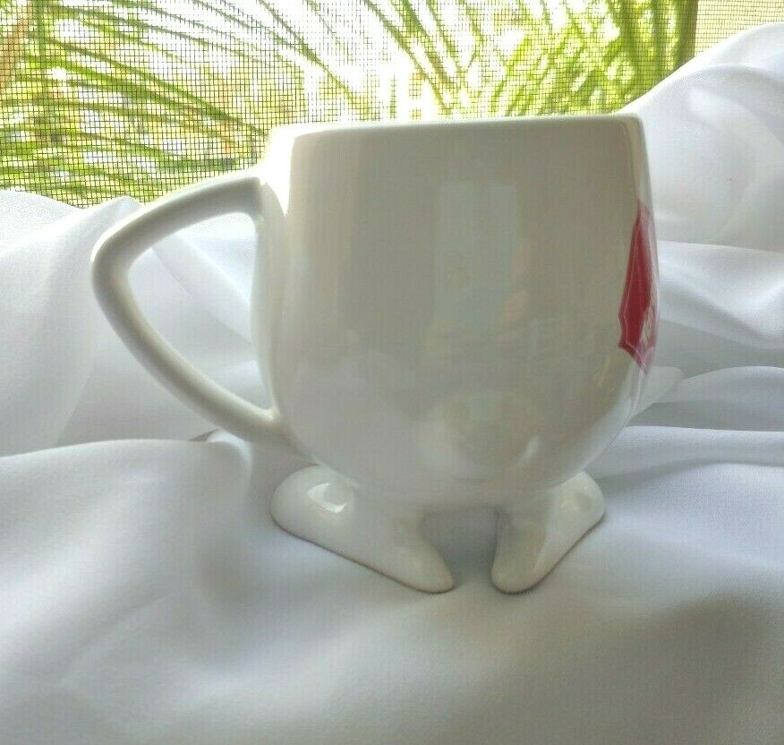 Argentinian TARAGUI mate footed Mug- painted string and branded paper label -cup