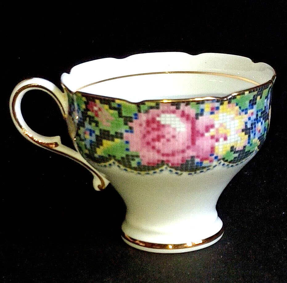 PARAGON GINGHAM ROSE TEA CUP, Double Warrant, Porcelain, 24K Trim, ENGLAND
