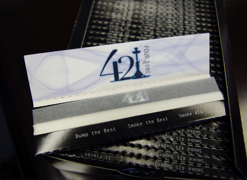 1 pack of 421 Cigarette Smoking Rolling Paper Regular Size 50 Papers