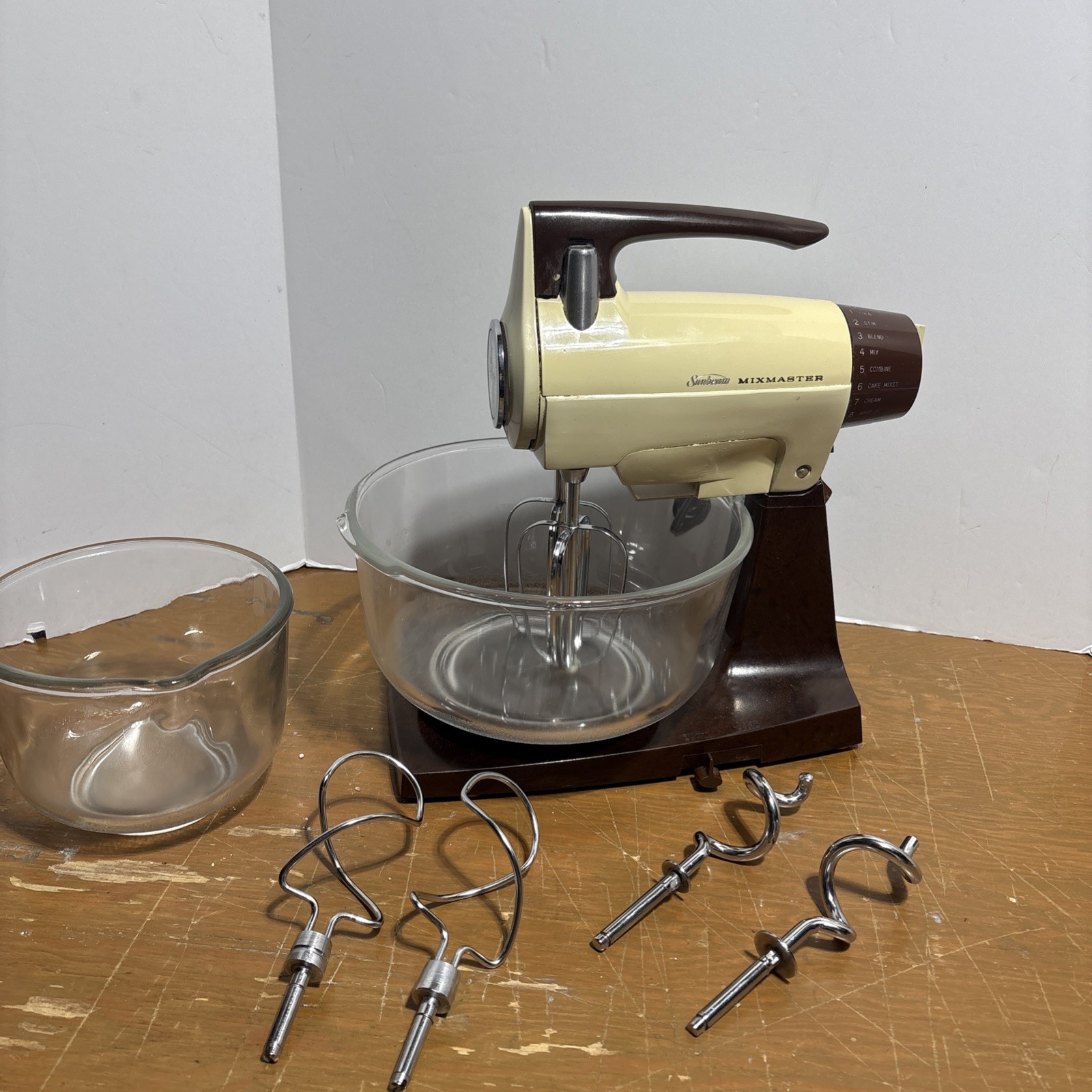 VTG Sunbeam Mixmaster 12 Speed Mixer 2 Glass Bowls, 6 Beaters, Tested & Working