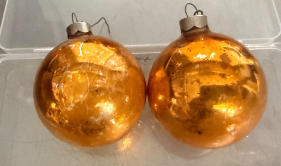 17 Vintage SHINY BRITE Ornaments stripe, indent stencil, solid 3″
