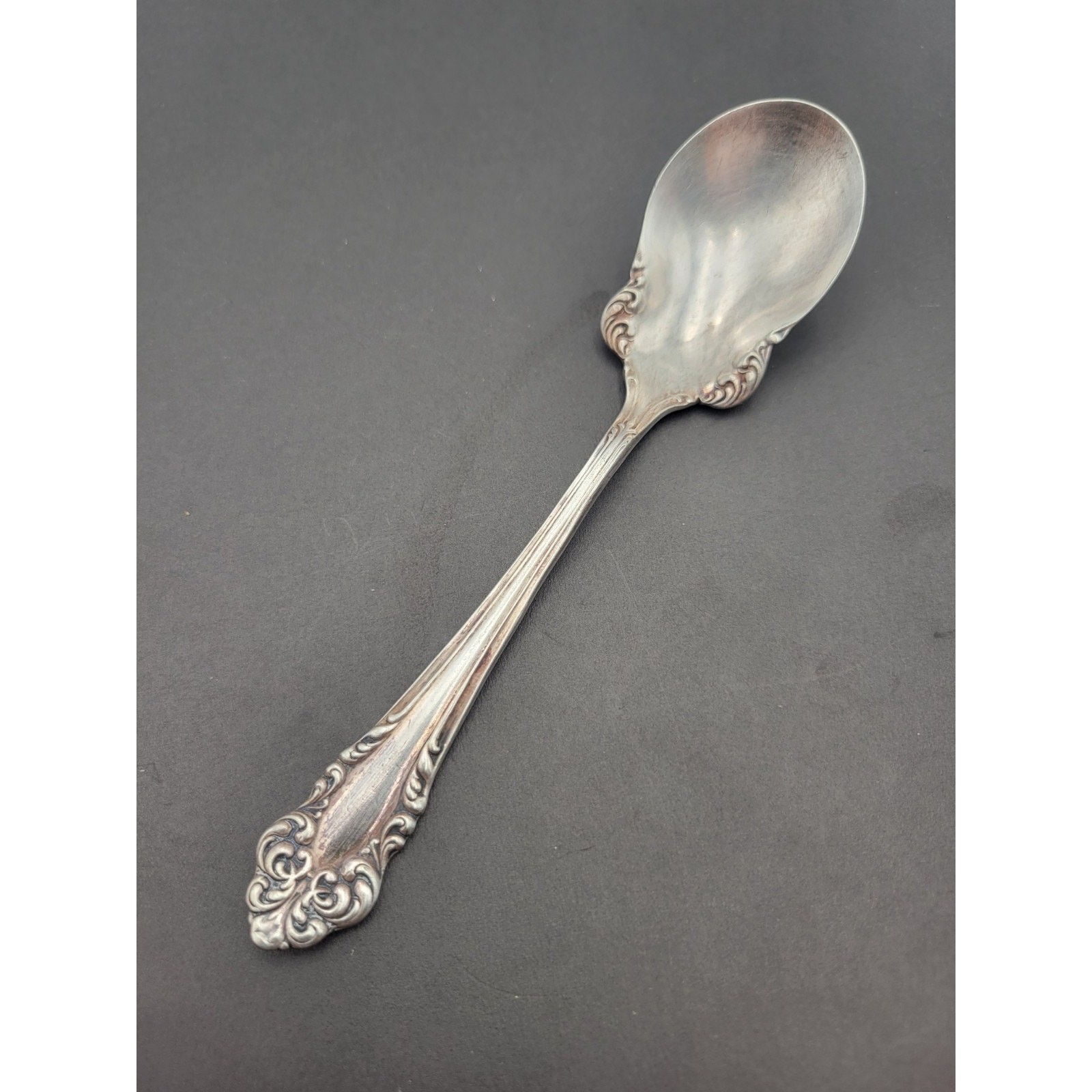 Vtg Sugar Spoon Avalon Silverplate 1901 by Oneida Flatware 6″ (15cm)