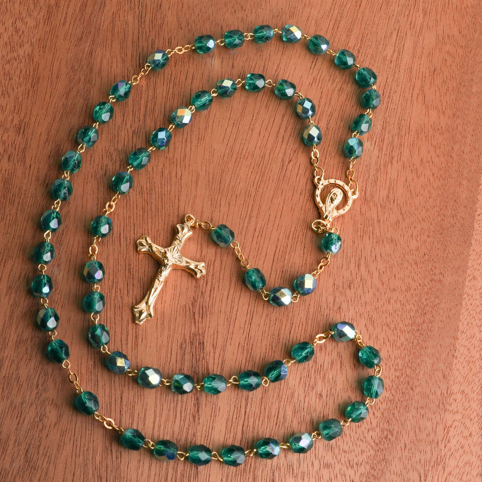 Emerald Green Iridescent Faceted Glass Rosary Beads 7mm Catholic Women 18″