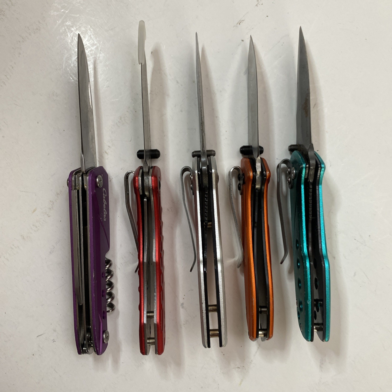 Cabela’s Knife Lot of 5 – Multi-color Pocket Knives