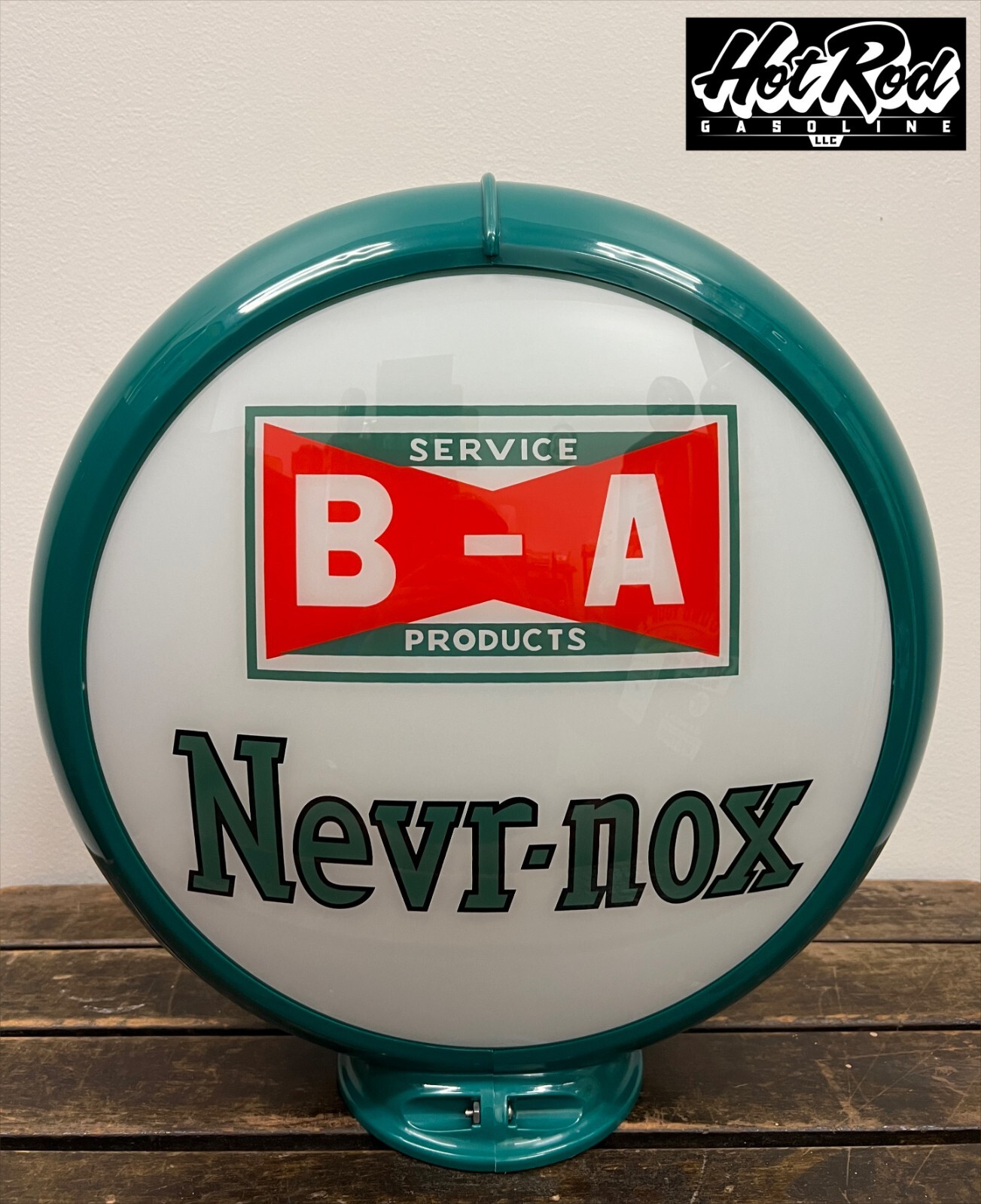 BA BRITISH AMERICAN Nevr-Nox Reproduction 13.5″ Gas Pump Globe – (Green Body)