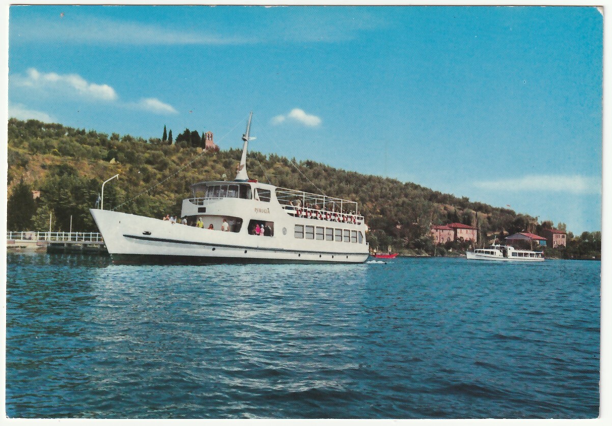 MAJOR ISLAND -LAKE TRASIMENO – PERUGIA – MOTORBOAT DOCKING PERUGIA -91468