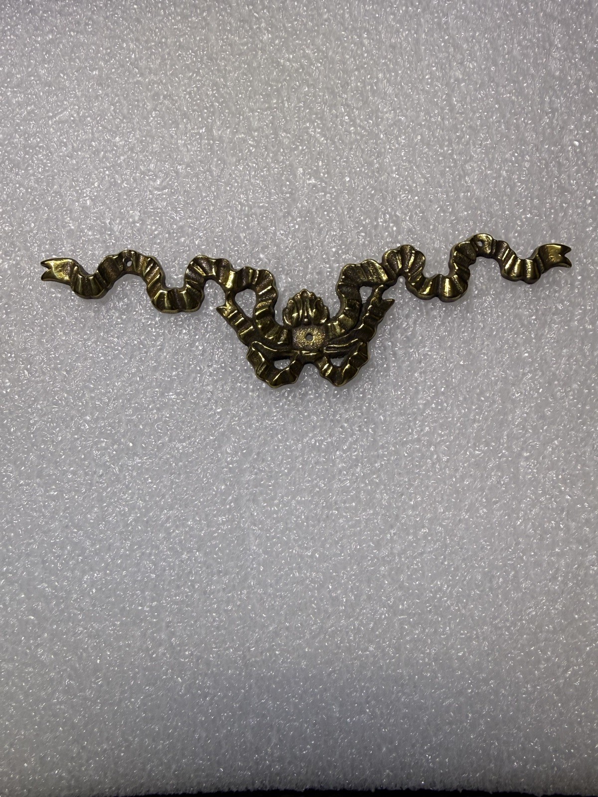 Keeler Brass Ribbon Bow Wall Furniture Cabinet Embellishment Ribbon French G58