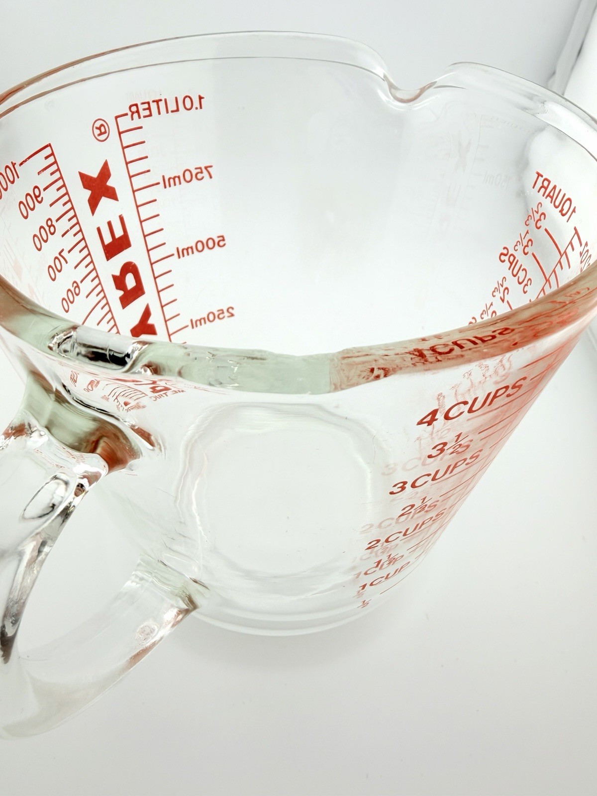 Vintage PYREX 4-Cup D Handle 532 Glass Measuring Cup 1-Quart USA Red Letters