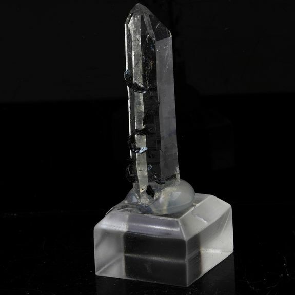 Quartz + Hematite. 24.0 Ct. The Two Alps, Isère, France.