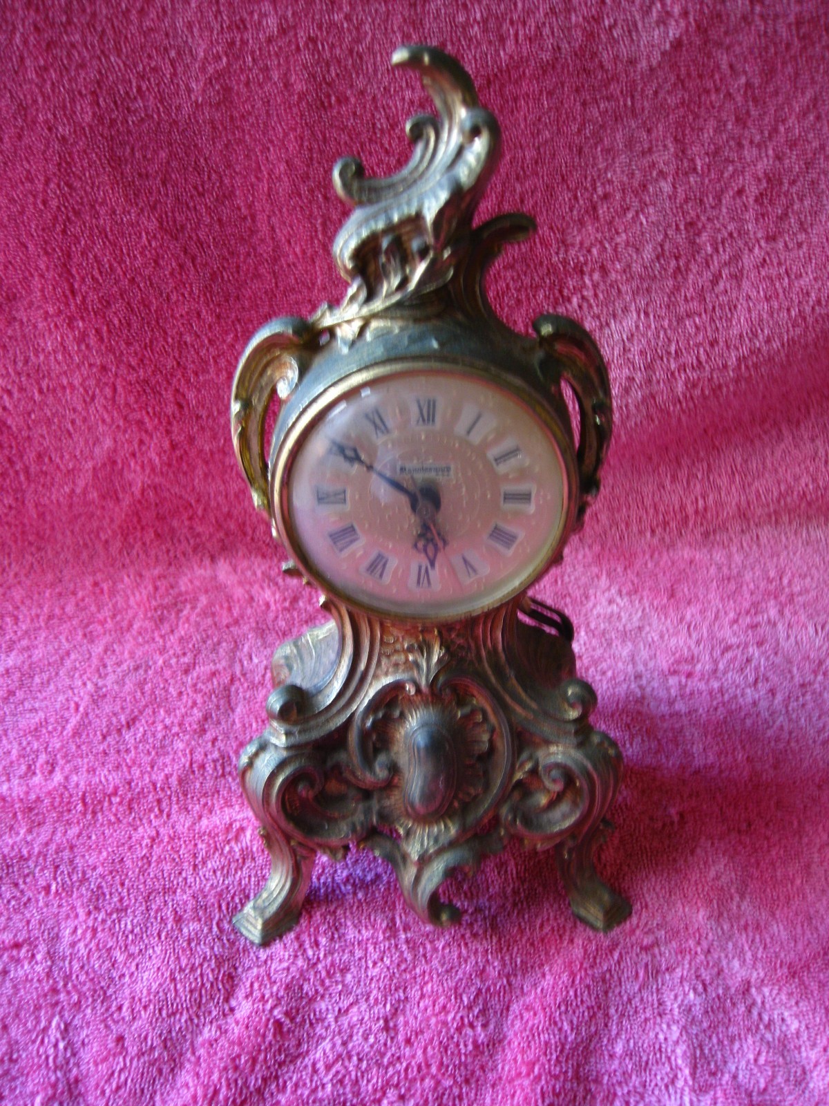 Vintage Electric Plug-In Mantel Clock – not tested