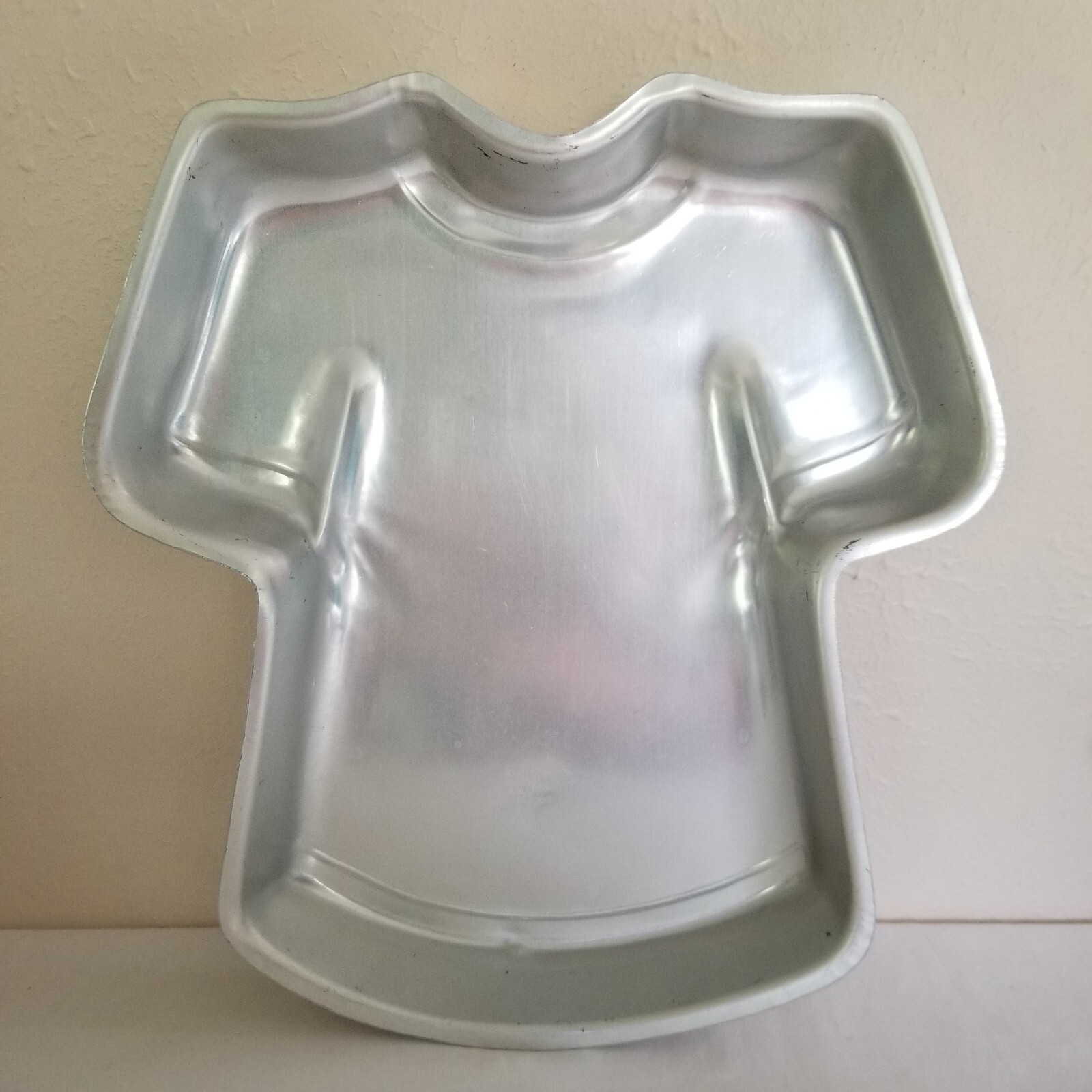 Wilton 1979 Vintage T-Shirt Cake Baking Pan Mold 502-5617 Decorating Ideas Sport