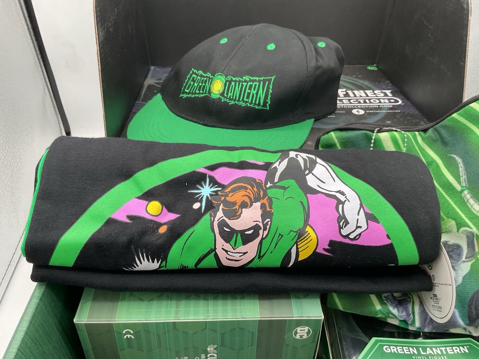 DC Comics World’s Finest The Collection Box GREEN LANTERN Spring 2019 Culturefly
