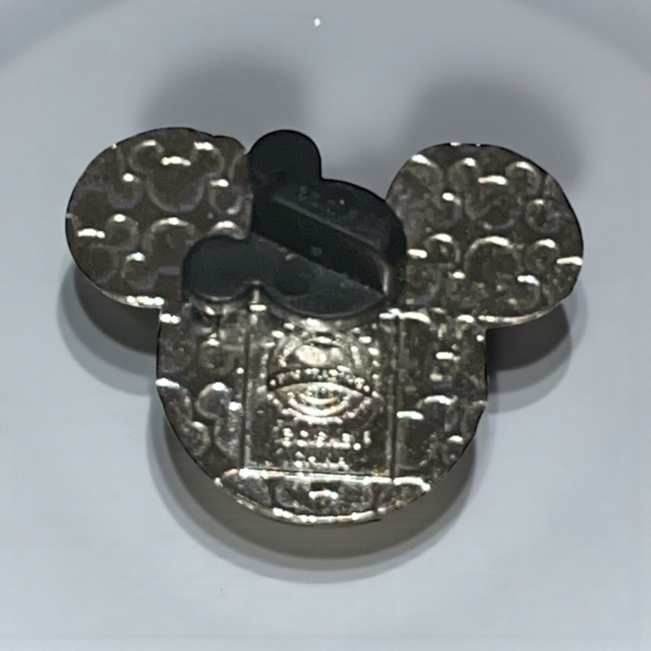 Disney Mickey World Map Globe Enamel Trading Pin – Earth Icon Outline