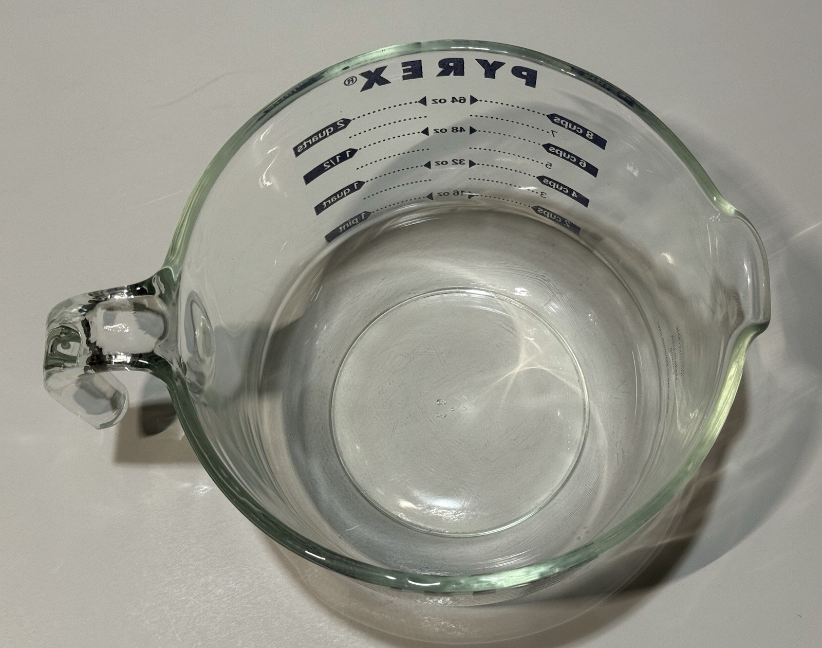 PYREX 8 Cups 64 Oz 2 Quarts Blue Lettering Measuring Cup 2000 ML 2 Litres