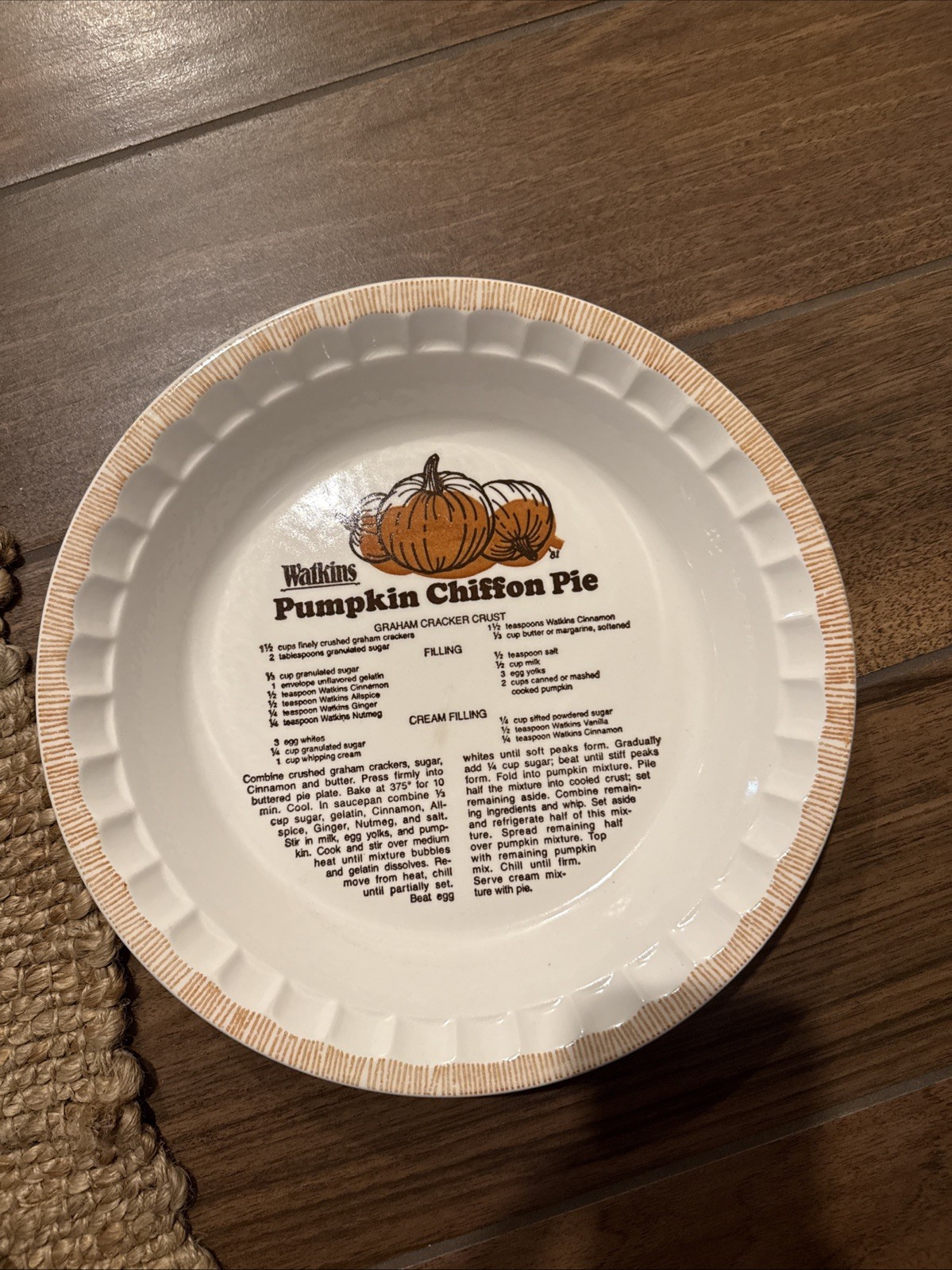 Watkins Pumpkin Chiffon Pie Recipe Dish Ceramic Stoneware Pie Plate Vintage 1981