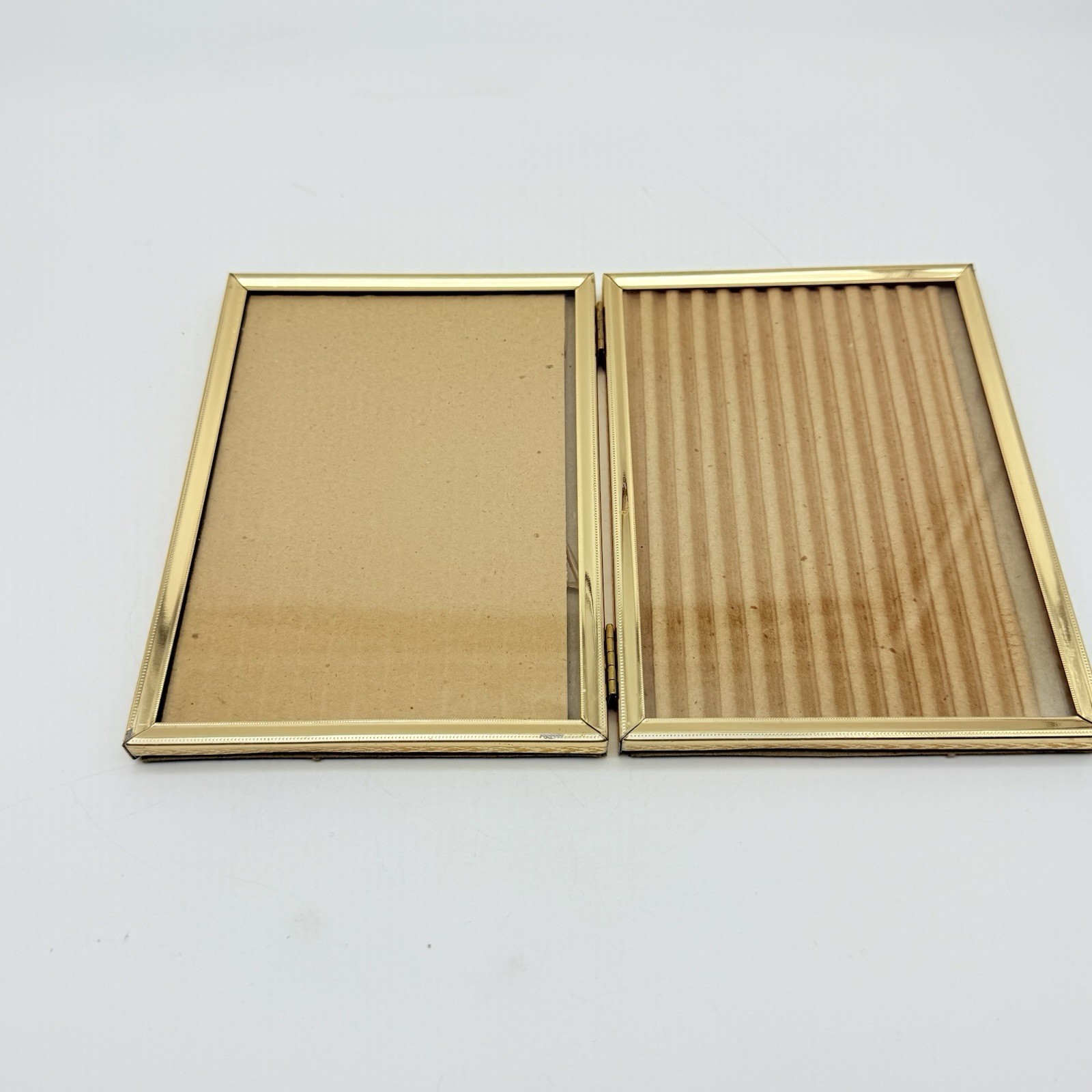 Vintage Gold Tone Double Photo Picture Frame 5×7 2-Way Easel Metal Ornate Hinged