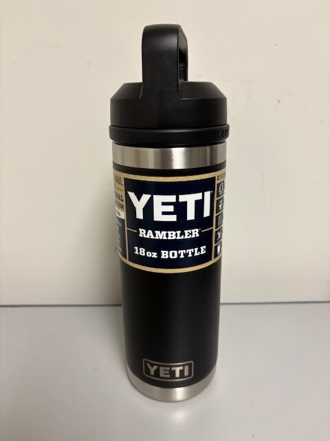 NEW YETI® 18oz Bottle Original Classic Black – Brand New Chug Bottle